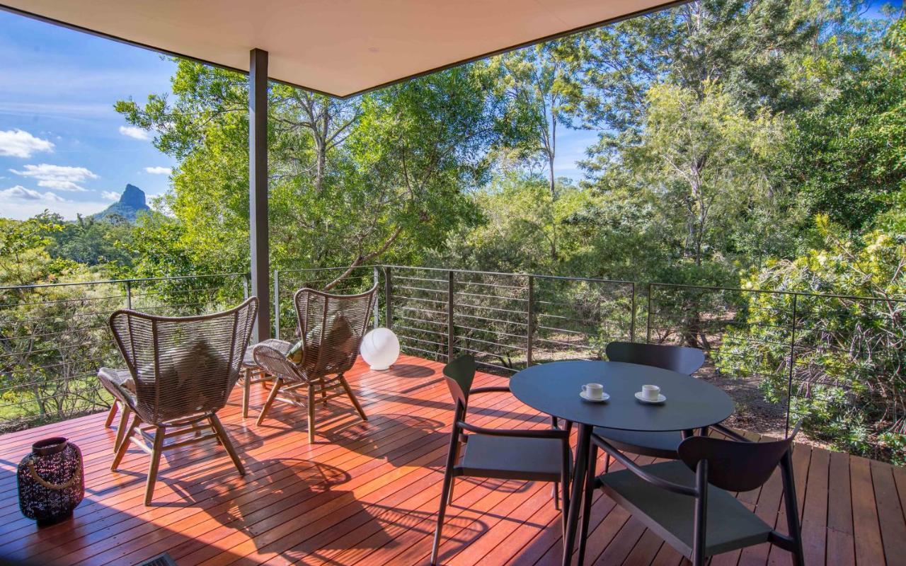 Glass On Glasshouse Glass House Mountains Bagian luar foto