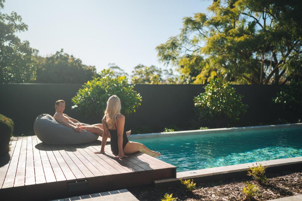 Glass On Glasshouse Glass House Mountains Bagian luar foto
