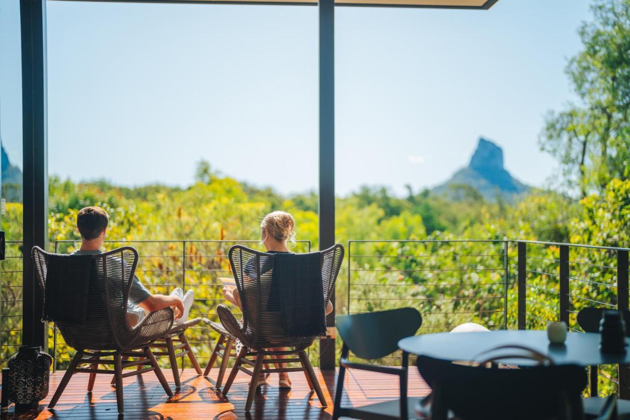 Glass On Glasshouse Glass House Mountains Bagian luar foto